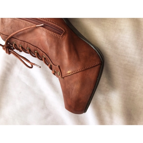 High Heeled Booties - Picture 6 of 7